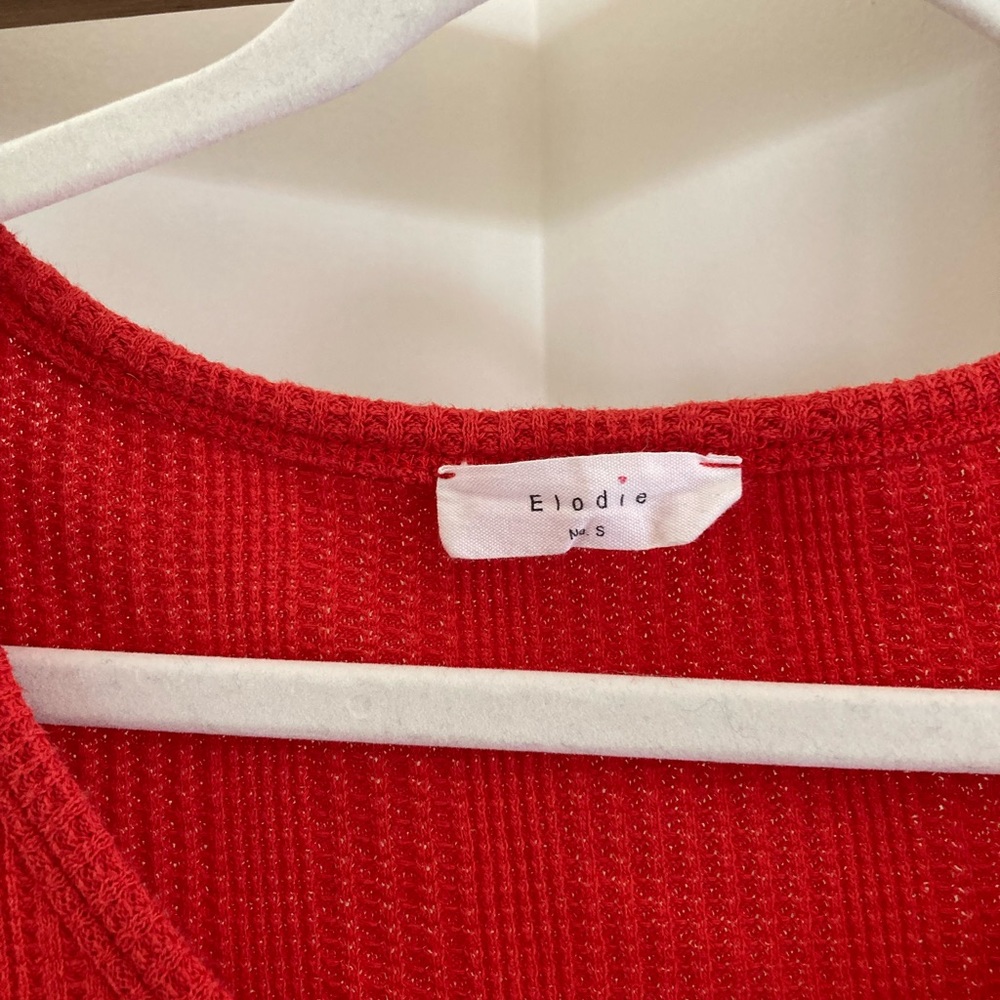 red top - Picture 2 of 2